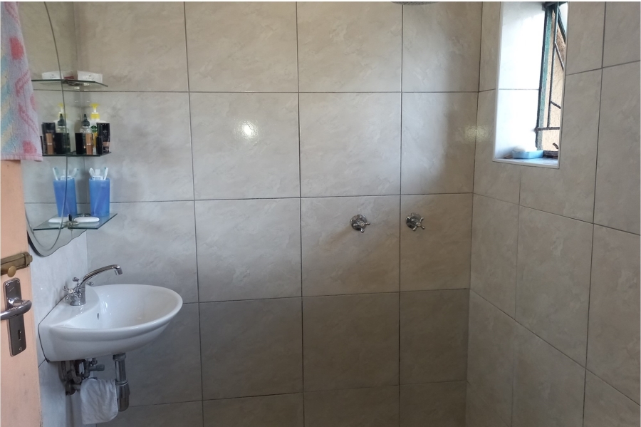 5 Bedroom Property for Sale in Retreat Western Cape